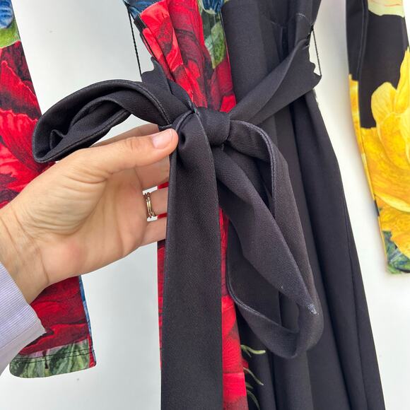 Alice + Olivia Melina Wide Leg Jumpsuit Long Sleeve Black Floral Size 6 - Picture 9 of 13